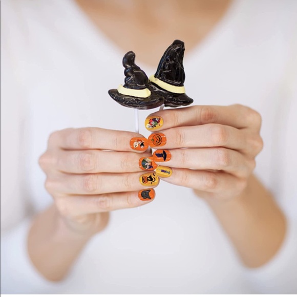 🎃🧙‍♀️Hocus Pocus Nail 💅🏼 Decals (104 total)! - Picture 6 of 7